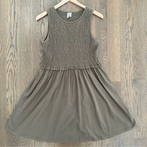 ASOS Smocked Sleeveless A-Line Skater Dress in Olive Green Size 10 US / Medium